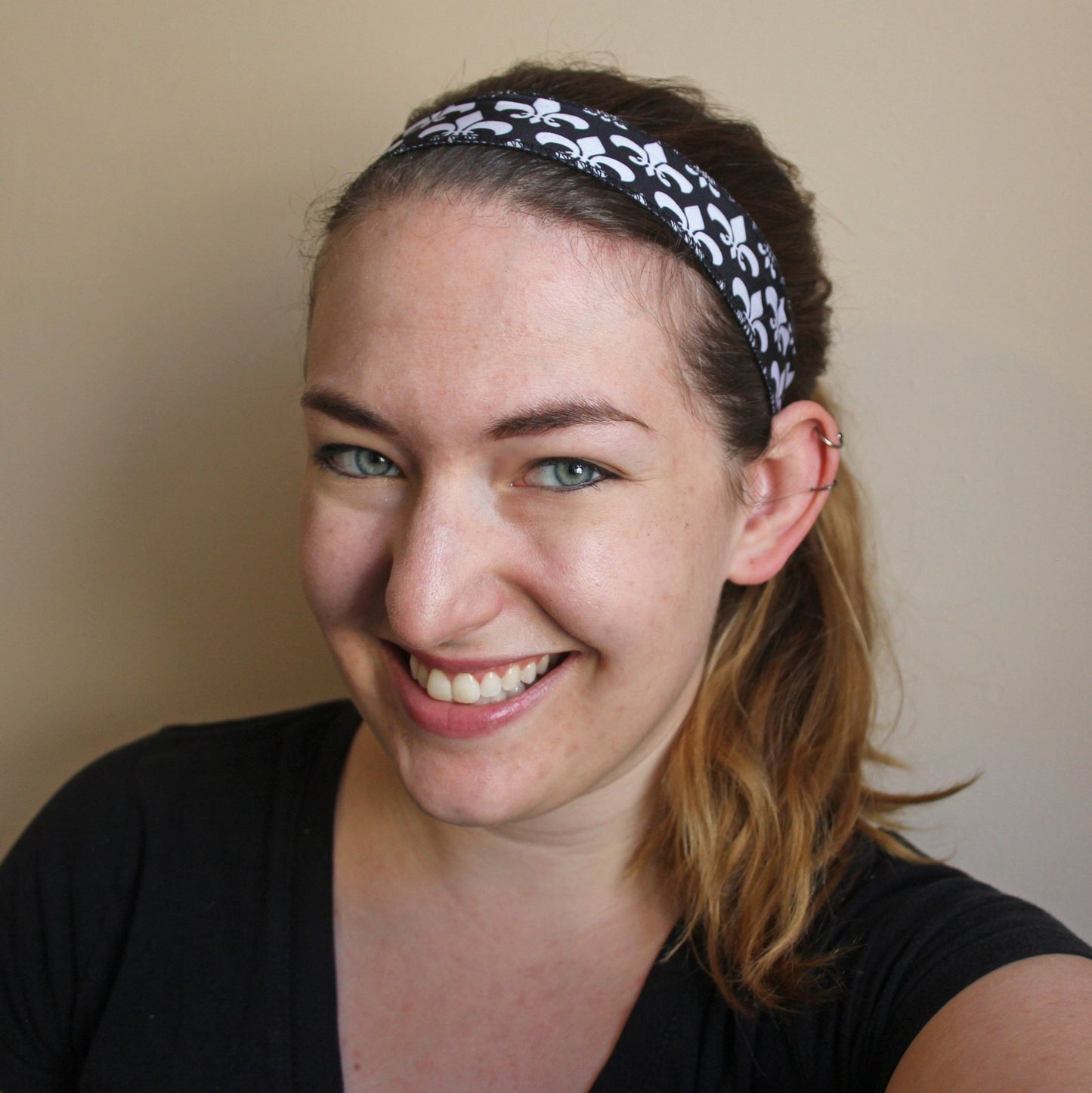 Black Fleur De Lis Non-Slip Headband - Ponya Bands